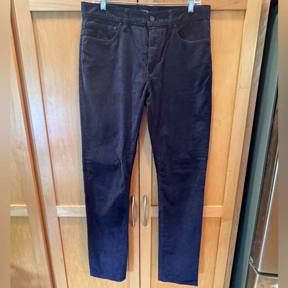 J. Crew men’s navy corduroy pants in size w32, L34